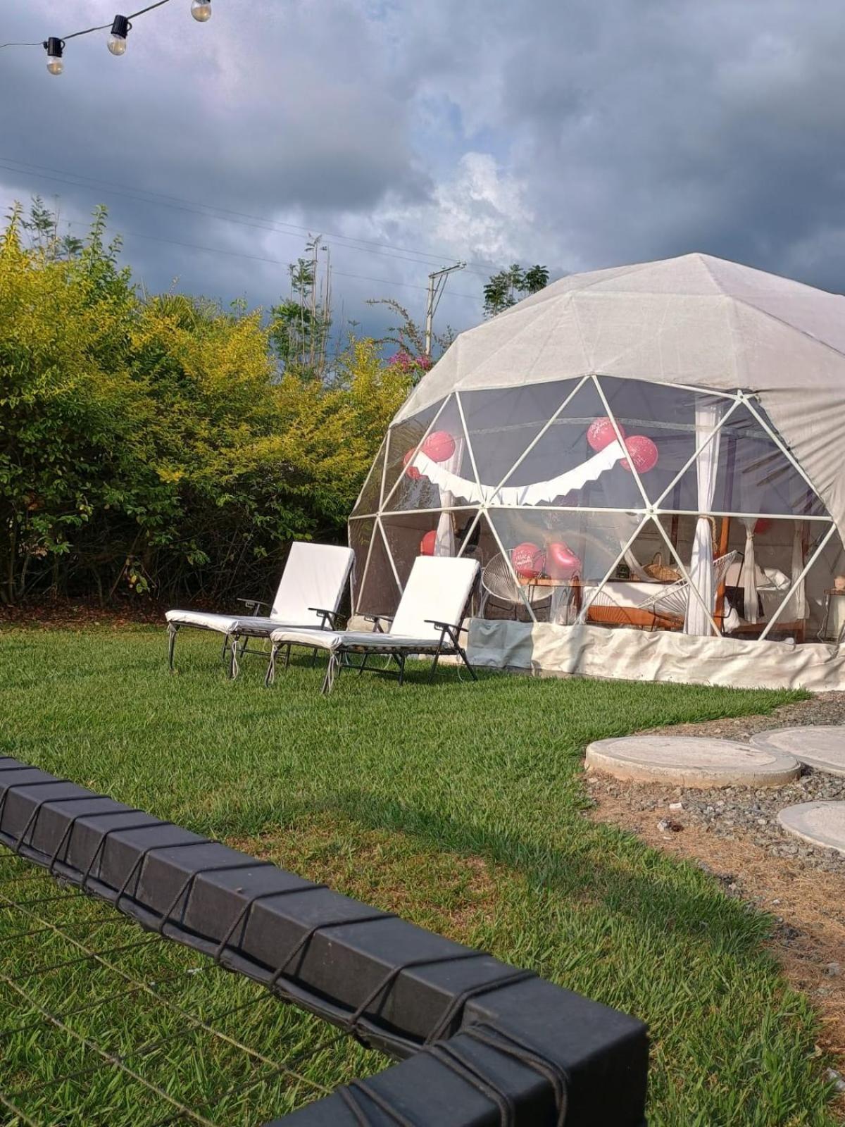 킴바야 Orange Glamping 빌라 외부 사진